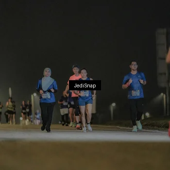 Runner Photo 7424697