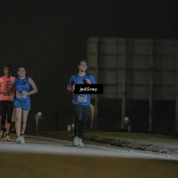 Runner Photo 7424706