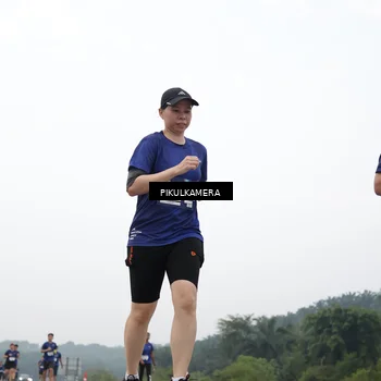 Runner Photo 7424760