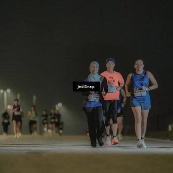 Runner Photo 7424781