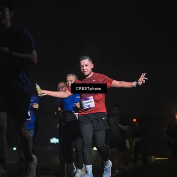 Runner Photo 7424789