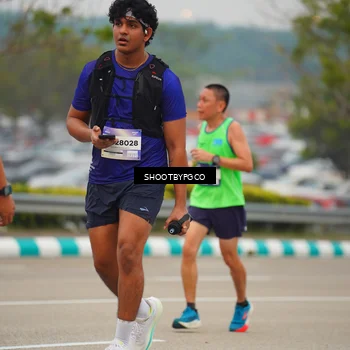 Runner Photo 7424811