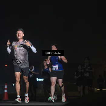 Runner Photo 7424851