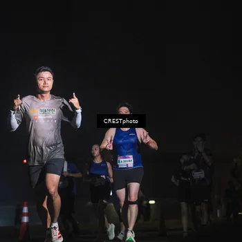 Runner Photo 7424986