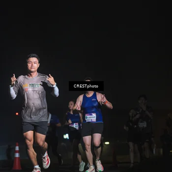 Runner Photo 7424987