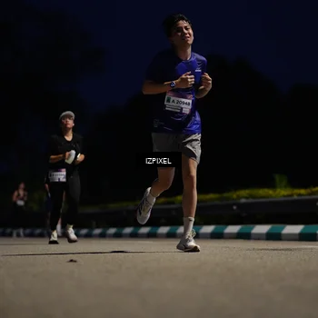 Runner Photo 7424993
