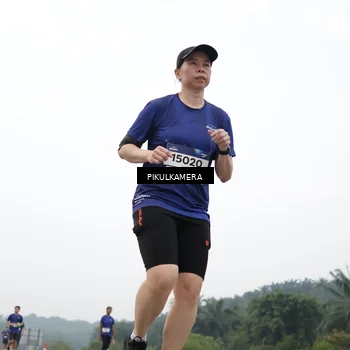 Runner Photo 7425002
