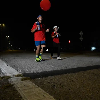 Runner Photo 7425004