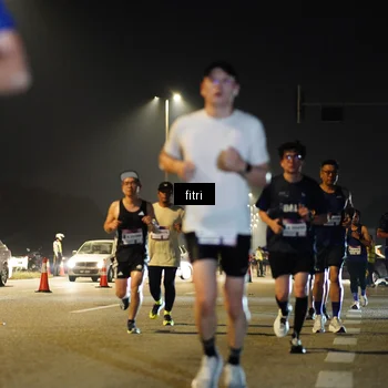 Runner Photo 7425013