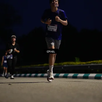 Runner Photo 7425015