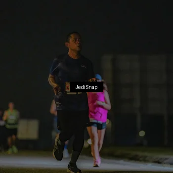 Runner Photo 7425034