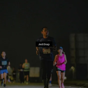 Runner Photo 7425039