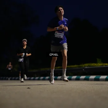 Runner Photo 7425043