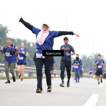 Runner Photo 7425056