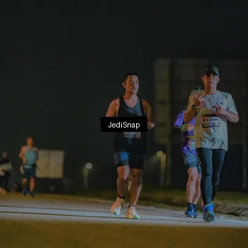 Runner Photo 7425102