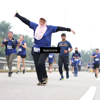 Runner Photo 7425243