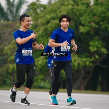 Runner Photo 7425245