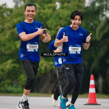 Runner Photo 7425256