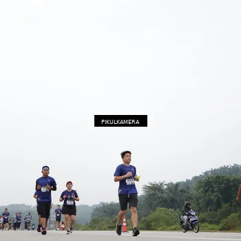 Runner Photo 7425259