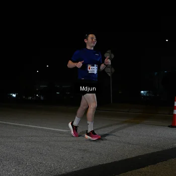 Runner Photo 7425274