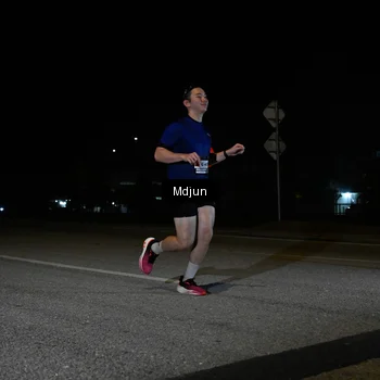 Runner Photo 7425275
