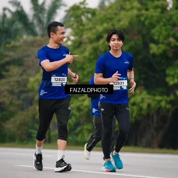 Runner Photo 7425276