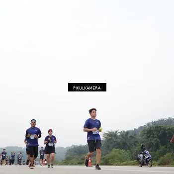 Runner Photo 7425281