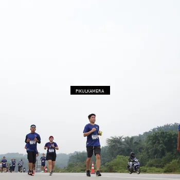 Runner Photo 7425283