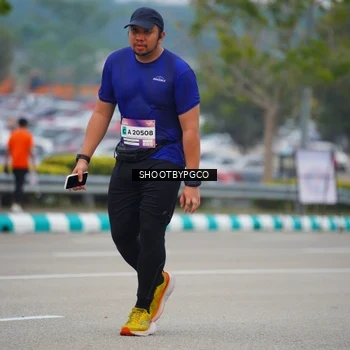 Runner Photo 7425336