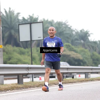 Runner Photo 7425445