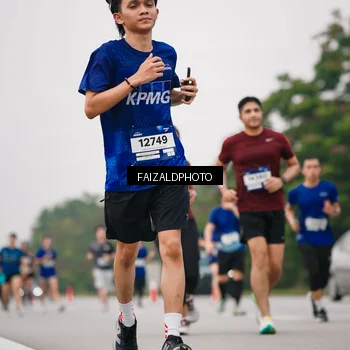 Runner Photo 7425449