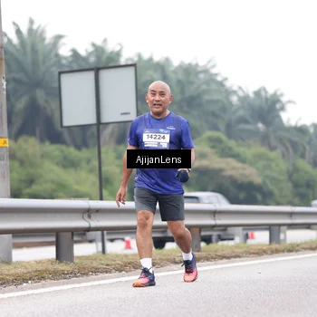 Runner Photo 7425479