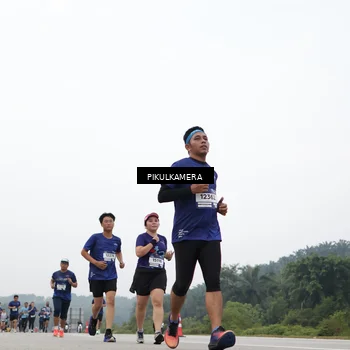 Runner Photo 7425481