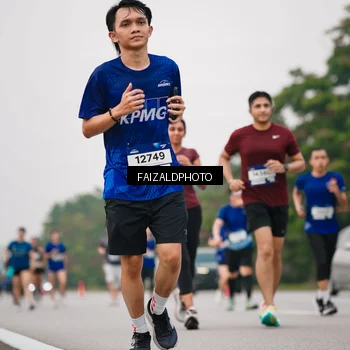 Runner Photo 7425489