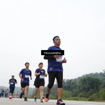 Runner Photo 7425494
