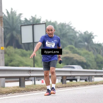 Runner Photo 7425495