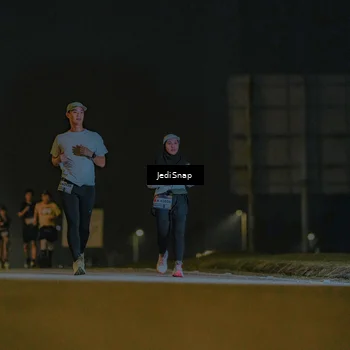 Runner Photo 7425501