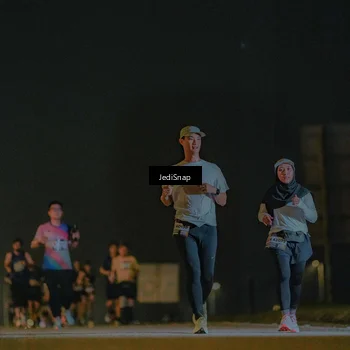 Runner Photo 7425511