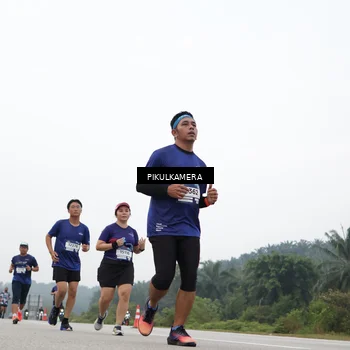 Runner Photo 7425515
