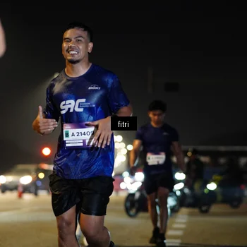 Runner Photo 7425676