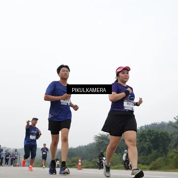 Runner Photo 7425691