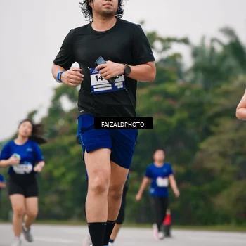 Runner Photo 7425695