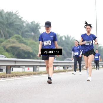 Runner Photo 7425703