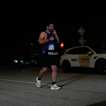 Runner Photo 7425714