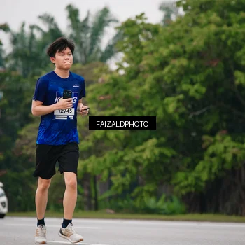 Runner Photo 7425765