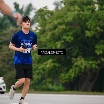 Runner Photo 7425842