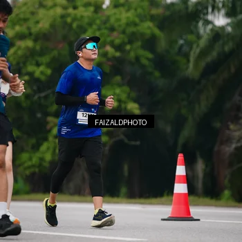 Runner Photo 7425844