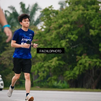 Runner Photo 7425848