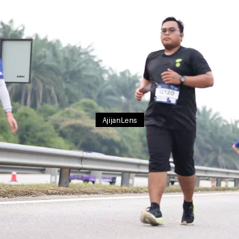 Runner Photo 7425854