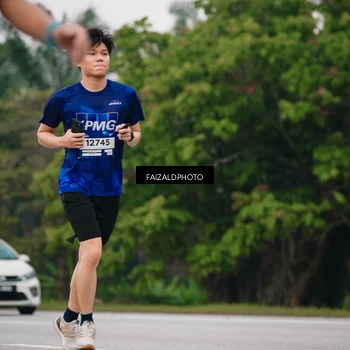 Runner Photo 7425863